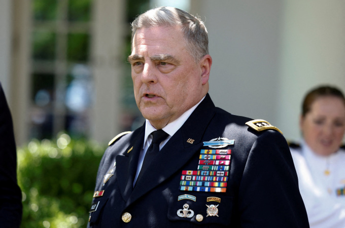 U.S. Considers Demoting General Who Criticized Trump