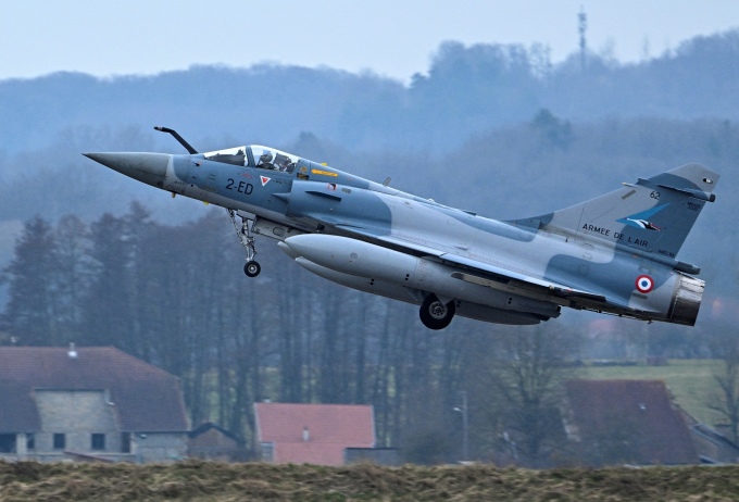 France Delivers First Mirage 2000 Fighter Jets to Ukraine
