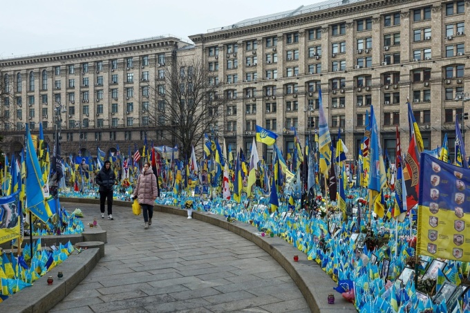 Ukrainians Rally Behind Zelensky Amid Trump’s Attacks