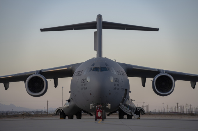 Trump Administration Seeks More Aircraft for Deportation Campaign