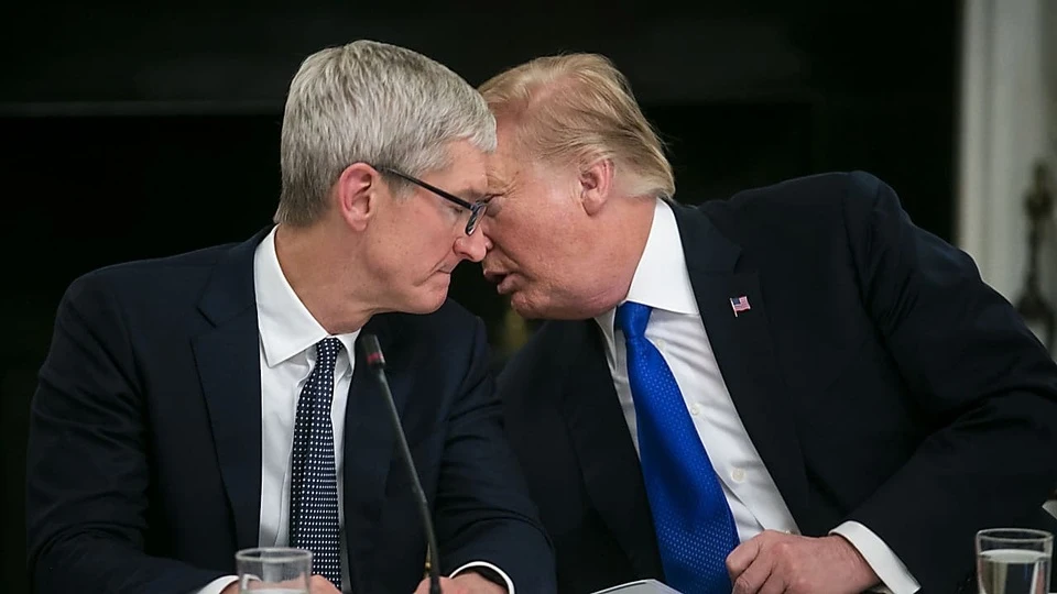 Trump’s China Tariffs Put Apple in a Tough Spot