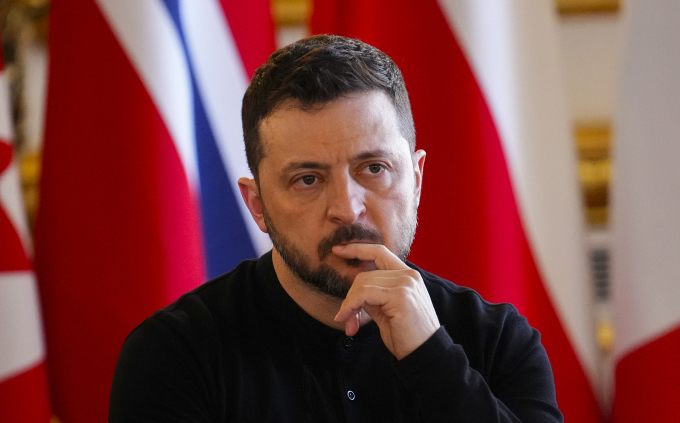 Zelensky Suggests Trading His Presidency for Ukraine’s NATO Membership Amid U.S. Calls for Resignation